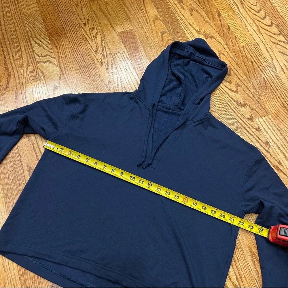 lululemon athletica excellent like